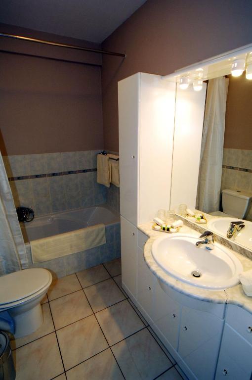 Hotel Le Saint Loup ガンブルー 部屋 写真