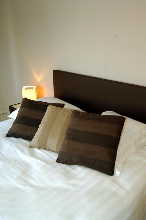 Hotel Le Saint Loup ガンブルー 部屋 写真